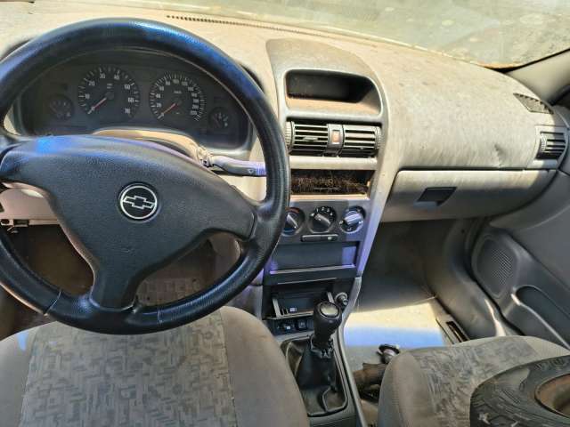 GM/ASTRA SEDAN 2003/2004 (AUTOMÓVEL)