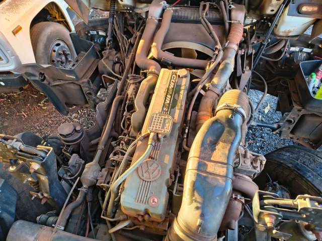 VW/31.390 CRC 6X4 2014/2015 (CAMINHÃO)