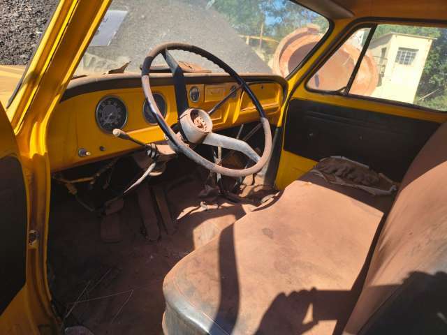 GM/D-70 1972/1972 (CAMINHÃO)