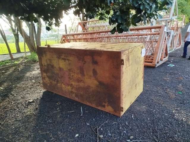 RESERVATORIO PARA COMBUSTIVEL (TANQUE)