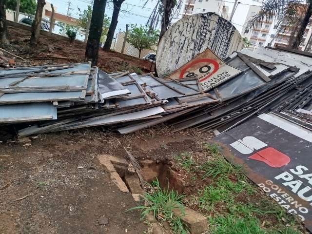 SUCATA PLACAS DE TRÂNSITO