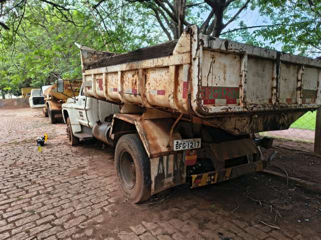 FORD/F11000 1992/1992 (CAMINHÃO BASCU)