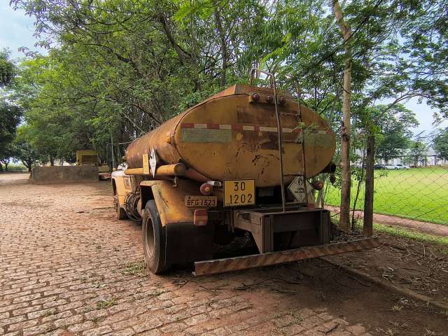 FORD/F11000 1992 (CAMINHÃO)