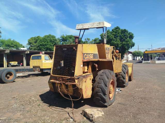 PÁ CARREGADEIRA CASE/W20B 1984