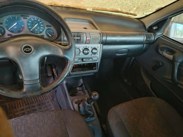 GM/CORSA CLASSIC 2003/2004 (AUTOMOVEL CORSA )