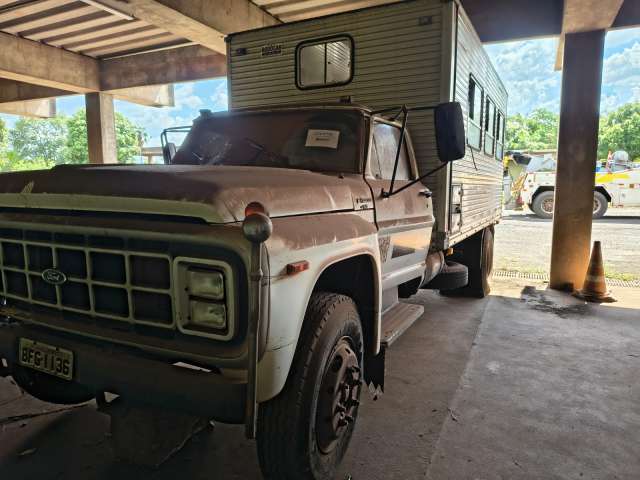 FORD/F11000 1991/1991 (VEICULO ESPECIAL - CAMINHÃO)