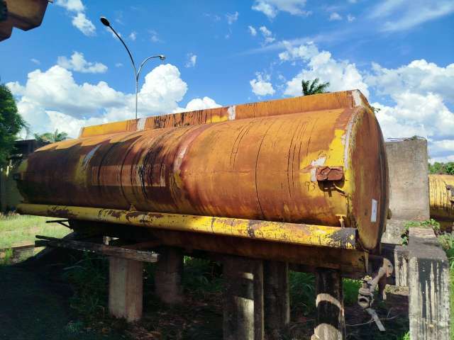 2 RESERVATORIOS PARA ASFALTO (TANQUE)